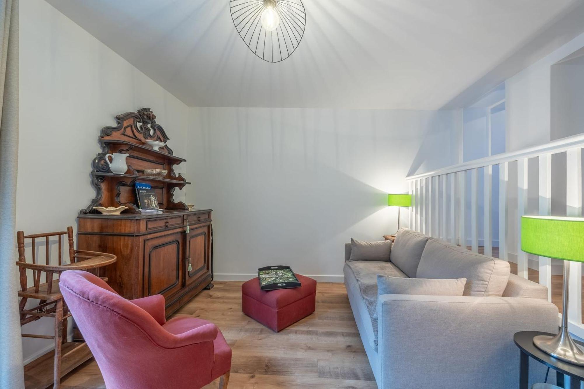 Le Petit Clos Apartment บาเยอ ภายนอก รูปภาพ